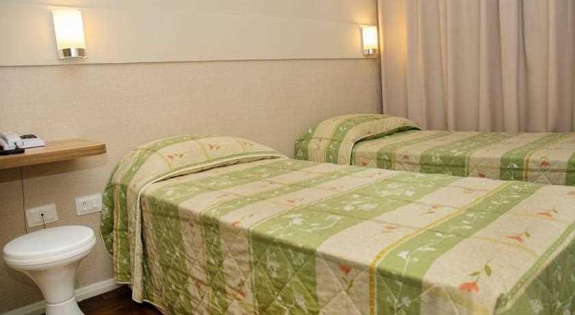 Vicz Hotel Curitiba Exterior photo